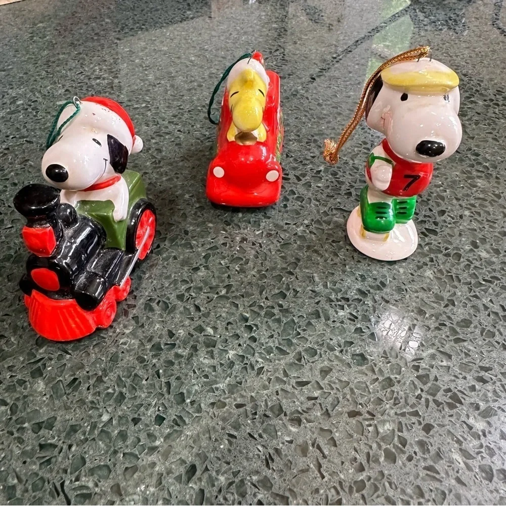 Lot of 3 Vintage Peanuts Woodstock and Snoopy Ceramic Christmas Ornaments Japan